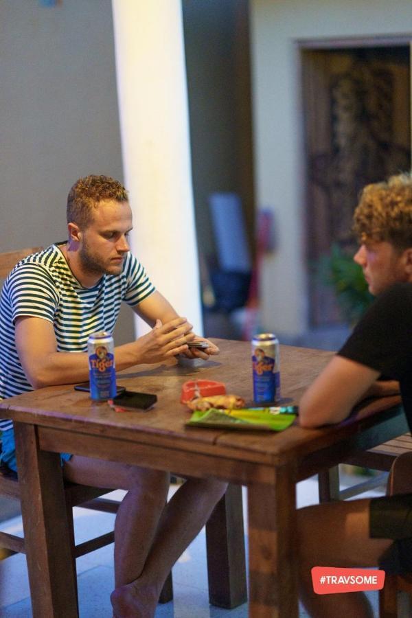 Alcatraz Hostel ארוגם מראה חיצוני תמונה